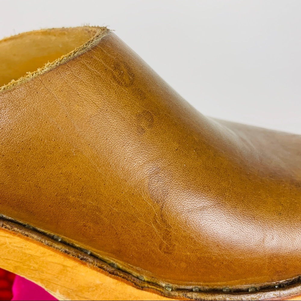 Vintage 1970s Tan Leather Block Heel Mule Clogs - Picture 8 of 8